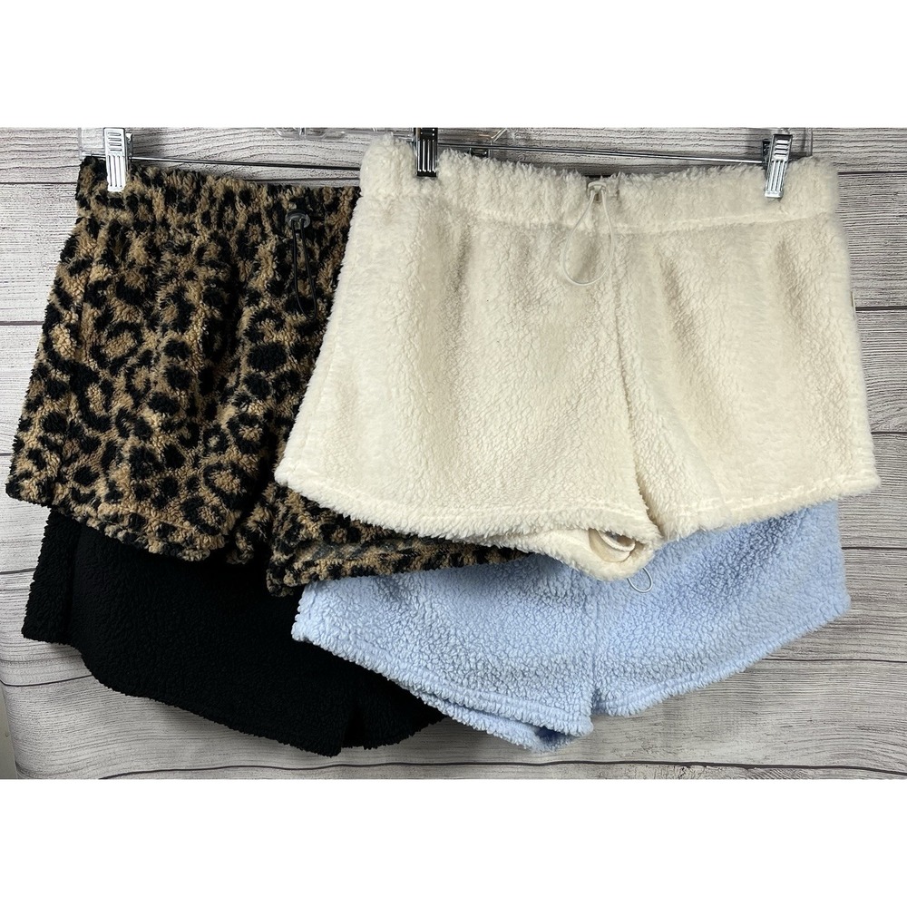 No Boundaries Women's Sherpa Lounge Shorts‎ Lot Of 4 Medium